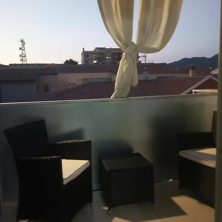 Apartment Center House