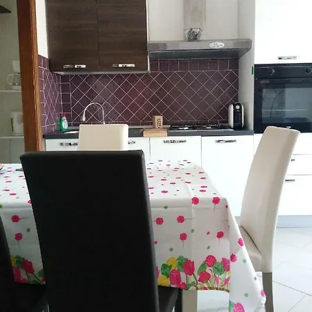 Apartment Center House *